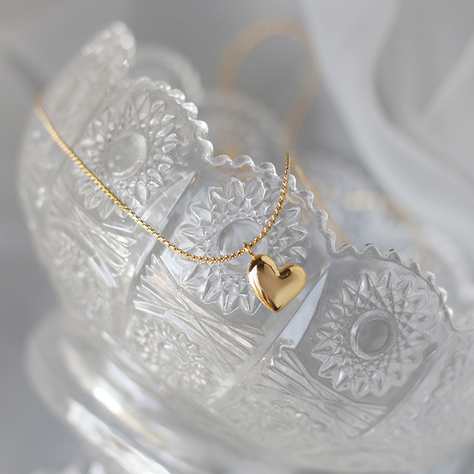 Puffy Heart Necklace - Pantsnsox