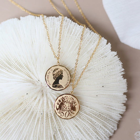 Queen Elizabeth II Australia 1982 Necklace