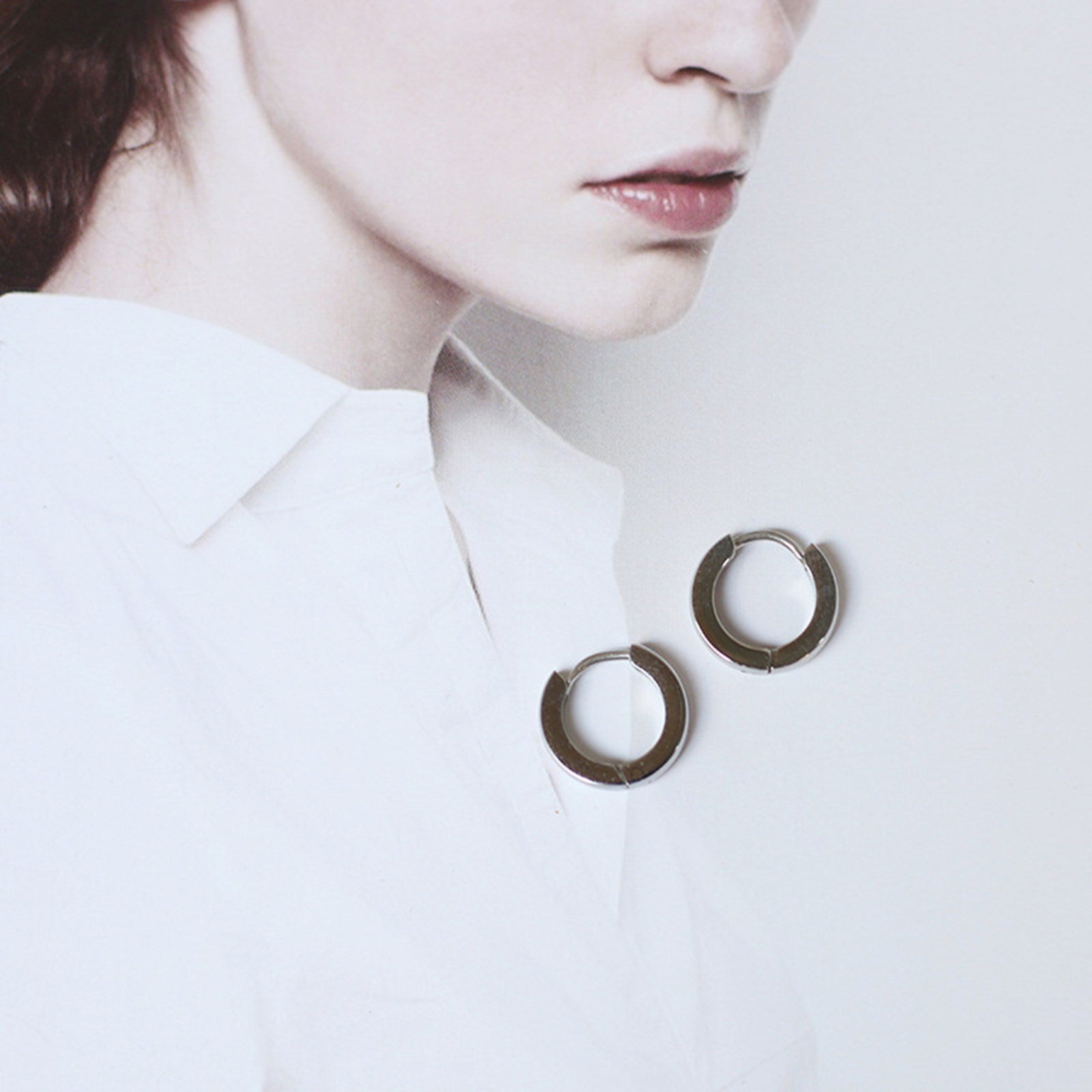 Simple Small Clipon Earrings - Pantsnsox