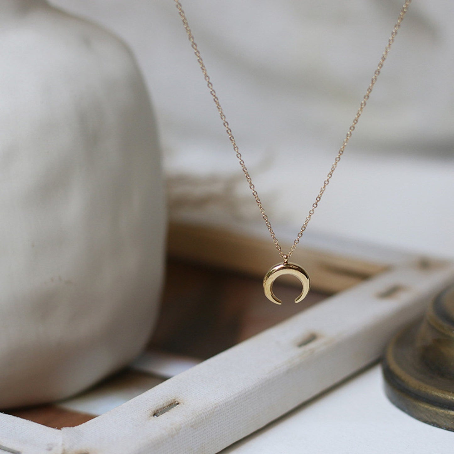 Moon Charm Focus Necklace - Pantsnsox